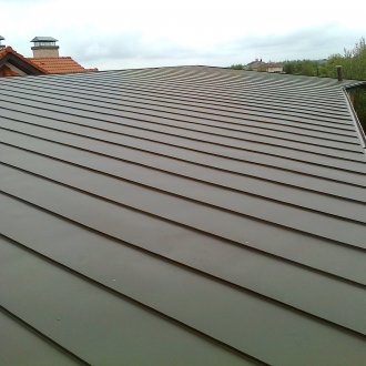 Γαλβανισμένη οροφή με φλάντζες