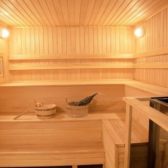 Λουριά ράφια στο μπάνιο