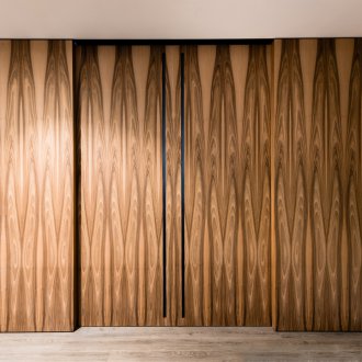 Κλασική διπλή πόρτα