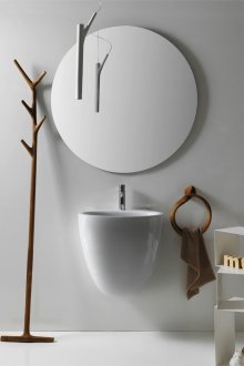 Κρεμαστό νεροχύτη στο εσωτερικό