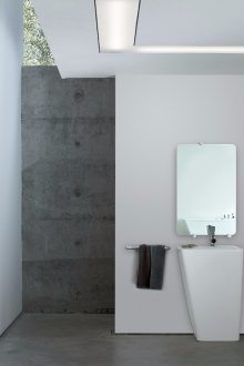 Ντουλάπα στο πάτωμα στο εσωτερικό