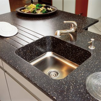 Συνεχής νεροχύτης με πάγκο