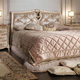 Ξυλόγλυπτο κρεβάτι ροκοκό