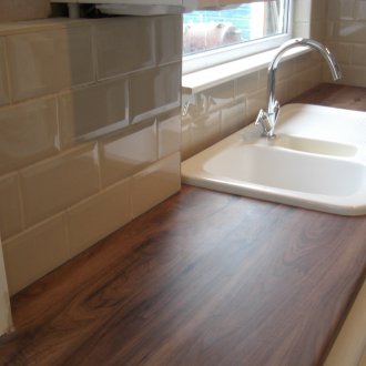 Επίτοιχο κεραμικό νεροχύτη