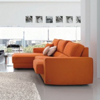 Πορτοκαλί αναδιπλούμενο καναπέ