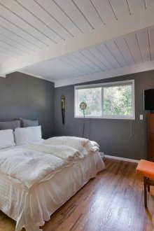 Γκρίζο υπνοδωμάτιο σε σκανδιναβικό στιλ