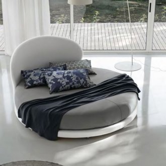 Οβάλ δερμάτινο κρεβάτι