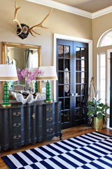 Μαύρη πόρτα provence