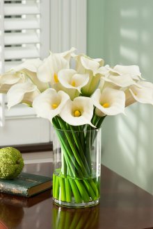 Τεχνητά λουλούδια στο εσωτερικό