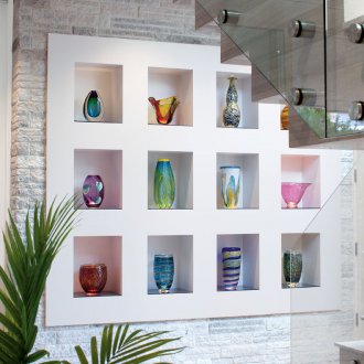 Τετράγωνες κόγχες στο σαλόνι