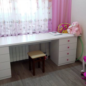 Πίνακας από το παράθυρο στο φυτώριο