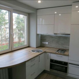 Πλαίσιο παραθύρου στο πάτωμα