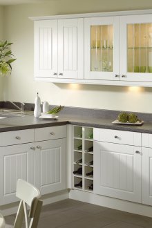 Ανοιχτό μπεζ ταπετσαρία στην κουζίνα