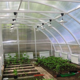 Θέρμανση θερμοκηπίου με θερμαντικά σώματα