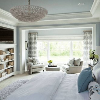 Γκρι βαμμένη οροφή