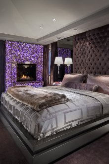 Stretch ceiling in the bedroom