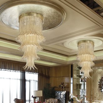 Κλασσική οροφή με καλούπια