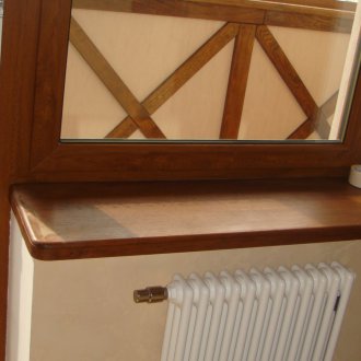 Επισκευάστε ένα ξύλινο περβάζι παραθύρου