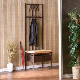 Μεταλλικό πάγκο στο διάδρομο