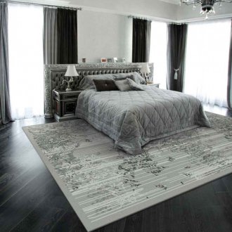 Γκρι χαλί στην κρεβατοκάμαρα