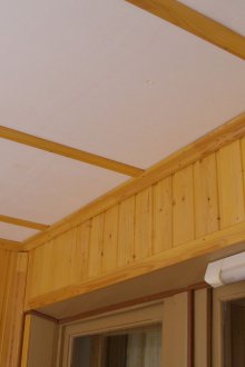 Βαμμένο οροφή κόντρα πλακέ