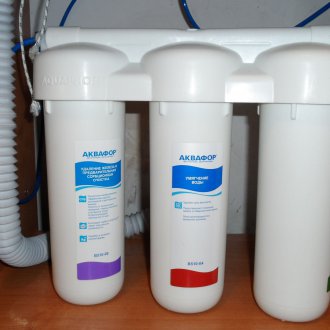 Κεραμικό φίλτρο κάτω από το νεροχύτη