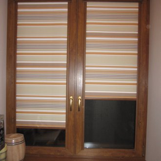 Κασέτες με ριγέ κουρτίνες