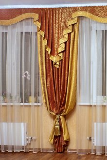 Κομψές κουρτίνες με ομπρέλα για την αίθουσα