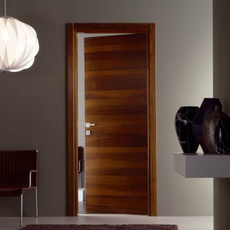 Πόρτα με φύλλα