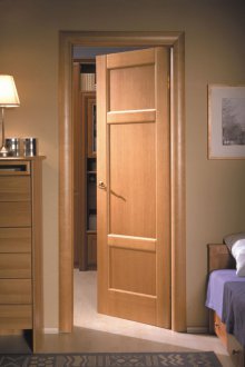 Θυρωμένη πόρτα υπνοδωματίου