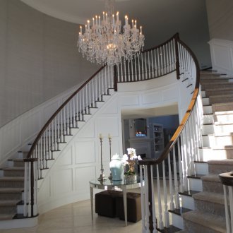 Γυαλί πολυέλαιος στο διάδρομο