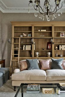 Λευκές κουρτίνες για το σαλόνι