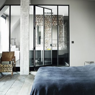 Πόρτα μπάνιου στυλ σοφίτας