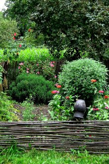 Περιφράκτης για διακόσμηση λουλουδιών και φυτών