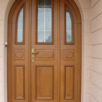 Puerta de entrada de arco MDF