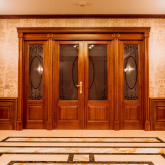 MDF πόρτα εισόδου με γυαλί