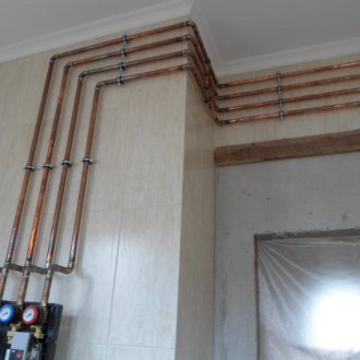 Εγκατάσταση σωλήνων για παροχή νερού