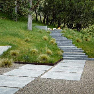 Πλάκα και χαλίκι μονοπάτι