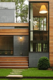 Πολυεπίπεδη βεράντα ενός σύγχρονου σπιτιού