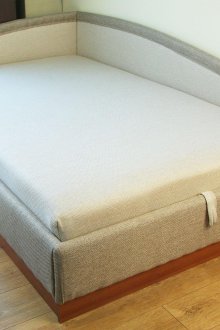 Οθωμανικό γωνιακό κρεβάτι