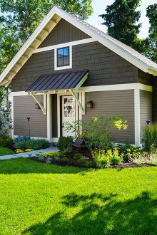 Βεράντα από ένα μικρό ιδιωτικό σπίτι