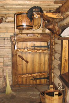 Μικρή πόρτα για το μπάνιο