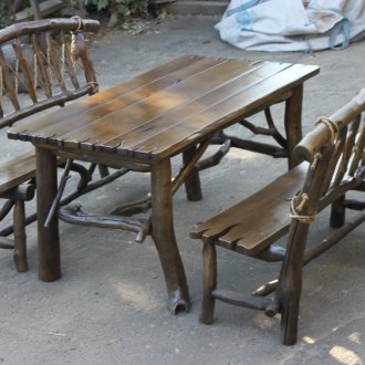 Έπιπλα κήπου από χαλάκια