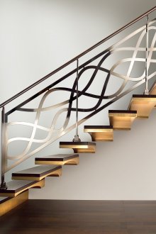 Σκαλωσιά με μεταλλικό κάγκελο