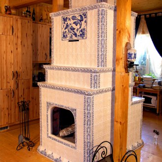 Φούρνος από τούβλα με κεραμίδια