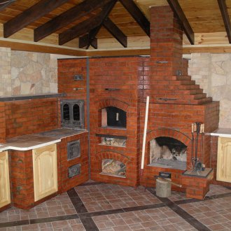 Τούβλο φούρνο στην κουζίνα