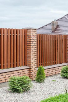 Πυλώνας με κολόνα