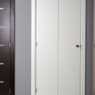 Εσωτερική πτυσσόμενη πόρτα 2019