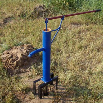 Αβυσσινική καλά με μηχανική αντλία