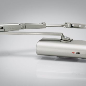 Μεταλλική πόρτα πιο κοντά